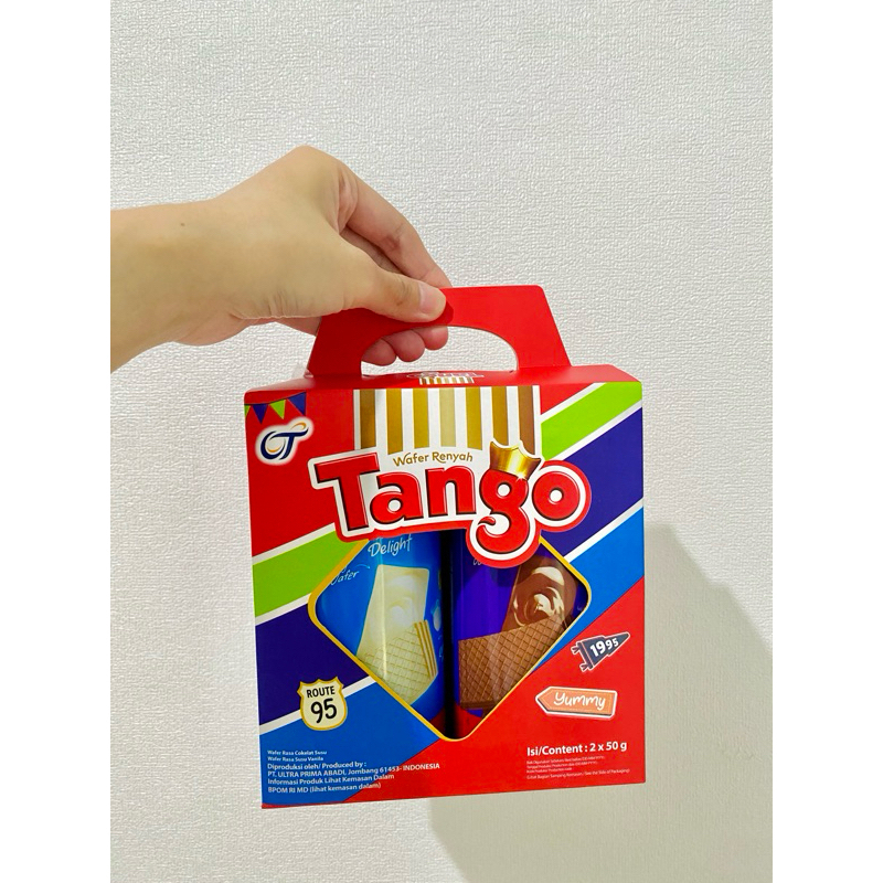Tango Wafer Isi 1 Dus 2 kaleng Hampers Lebaran Renyah t